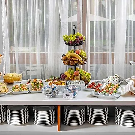 Corvin Hotel apartamentowy Budapeszt
