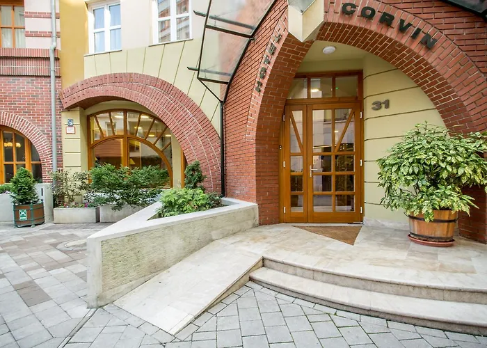 Corvin Aparthotel