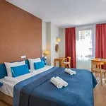 Hotel de apartamente Corvin 4*
